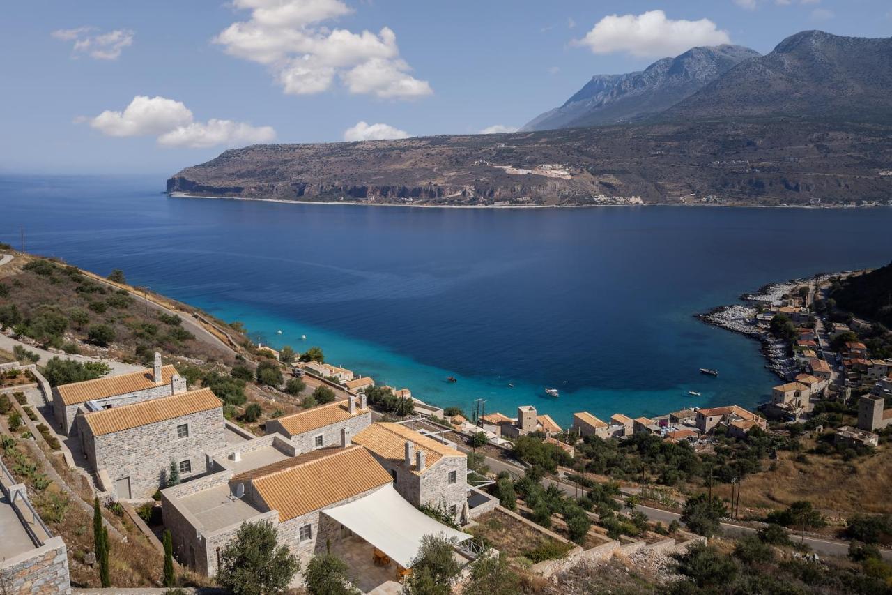 Trapela Limeni Luxury Suites Exteriér fotografie