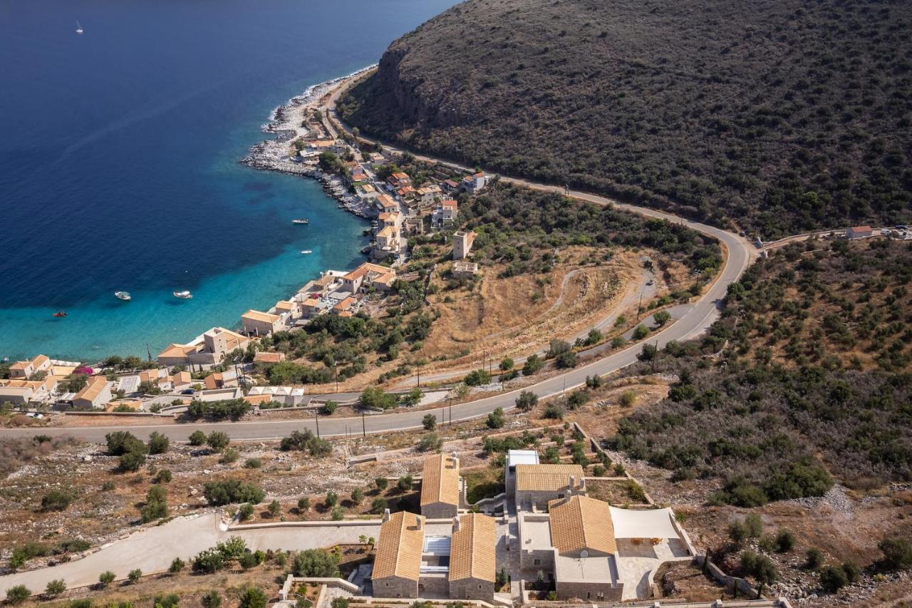 Trapela Limeni Luxury Suites Exteriér fotografie