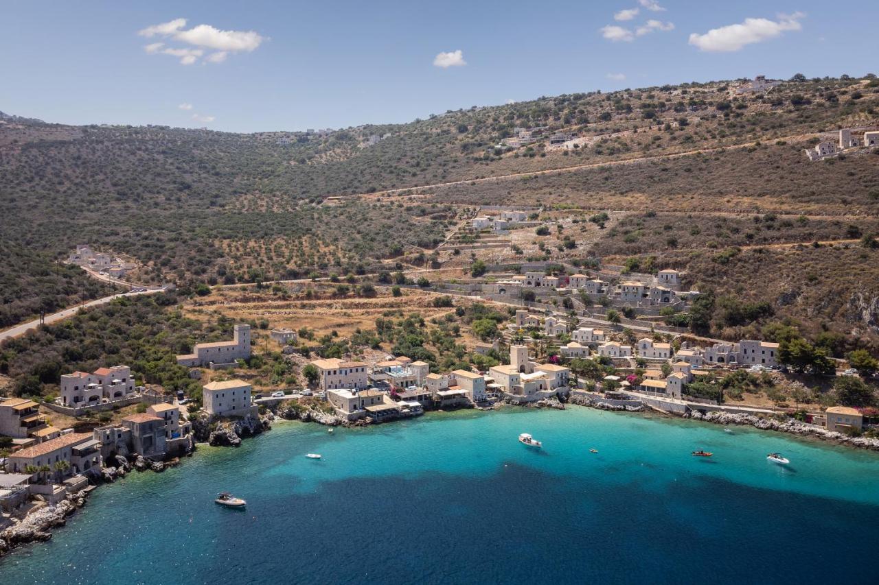 Trapela Limeni Luxury Suites Exteriér fotografie