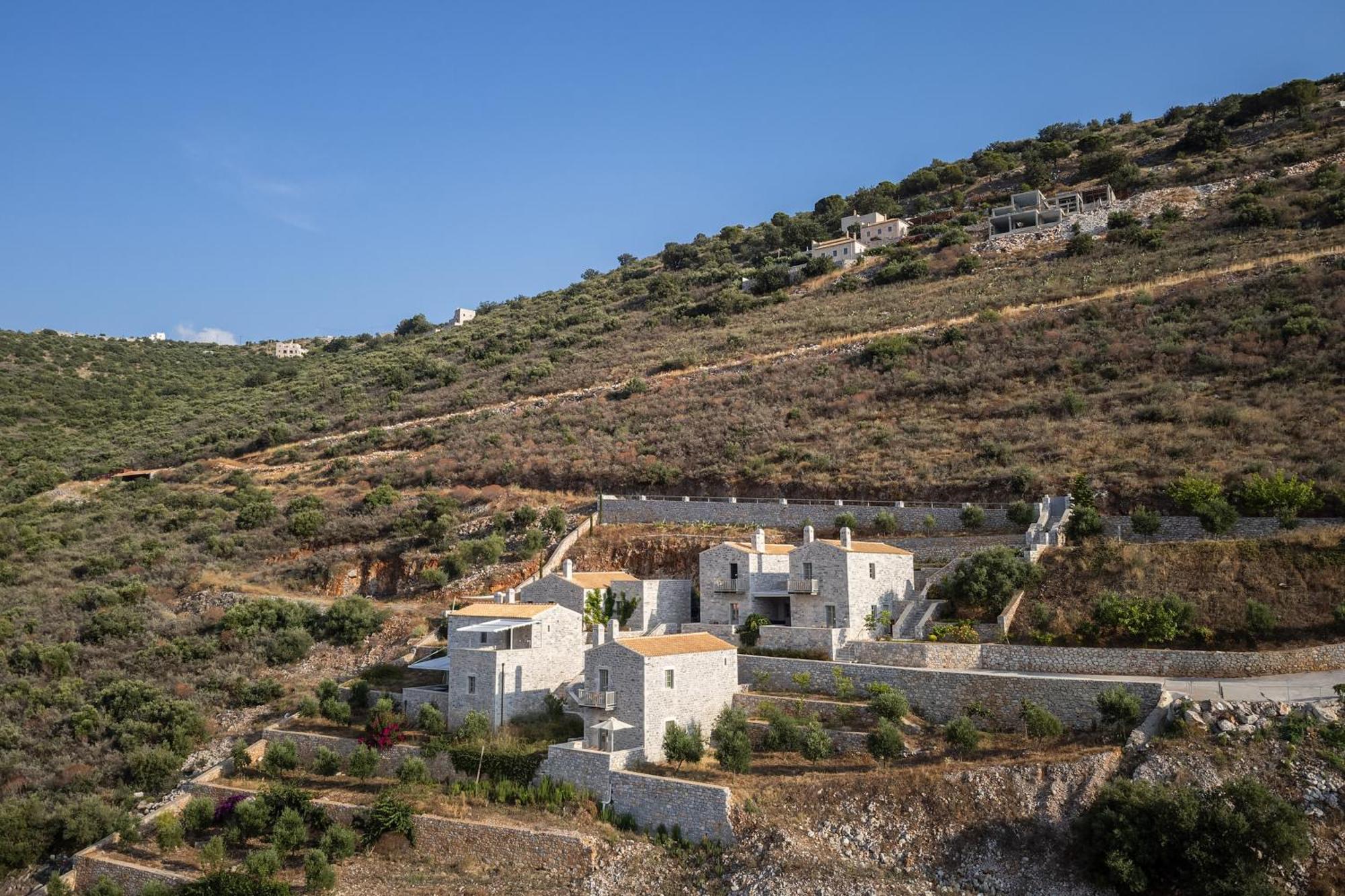Trapela Limeni Luxury Suites Exteriér fotografie
