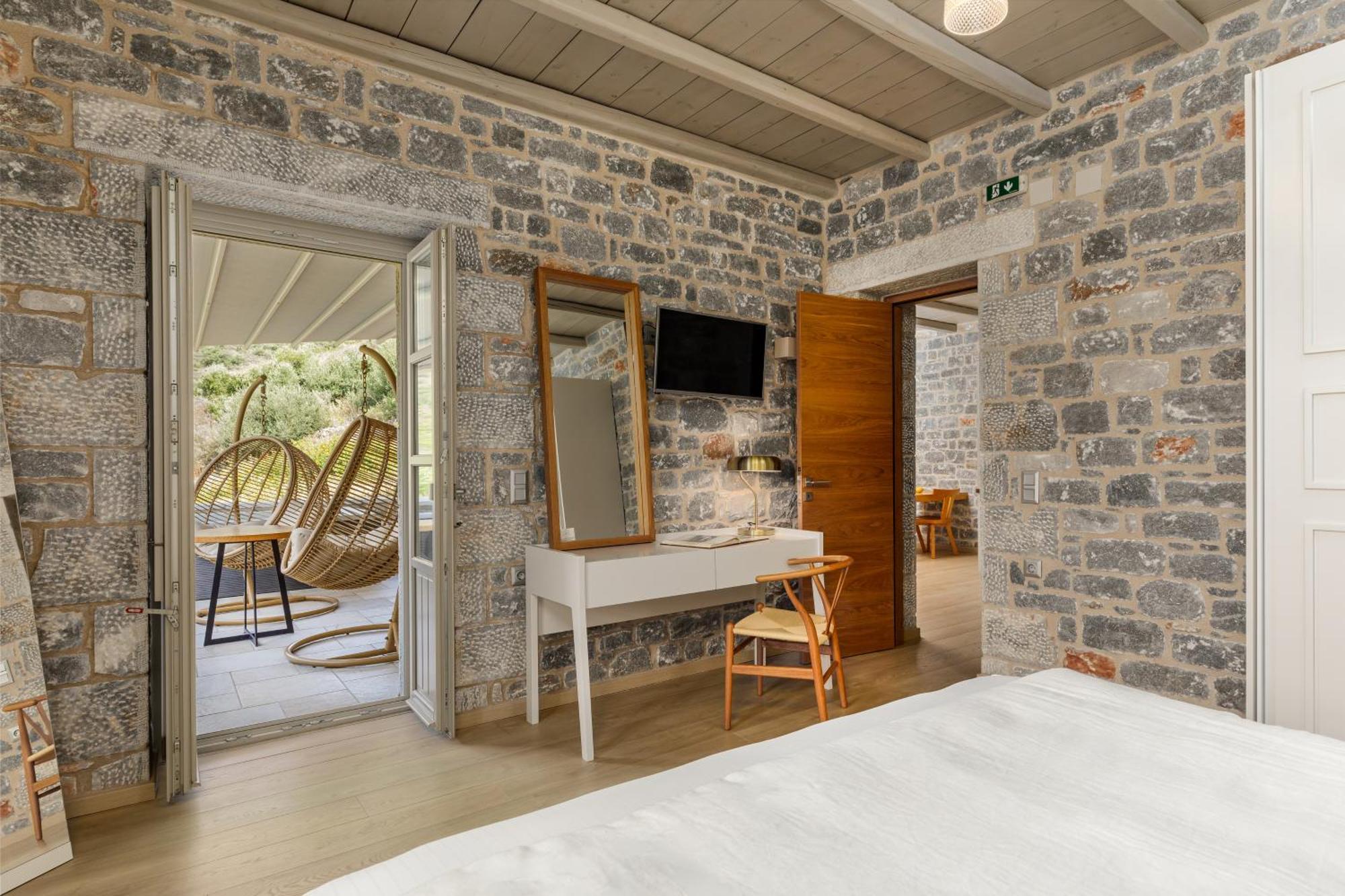 Trapela Limeni Luxury Suites Exteriér fotografie