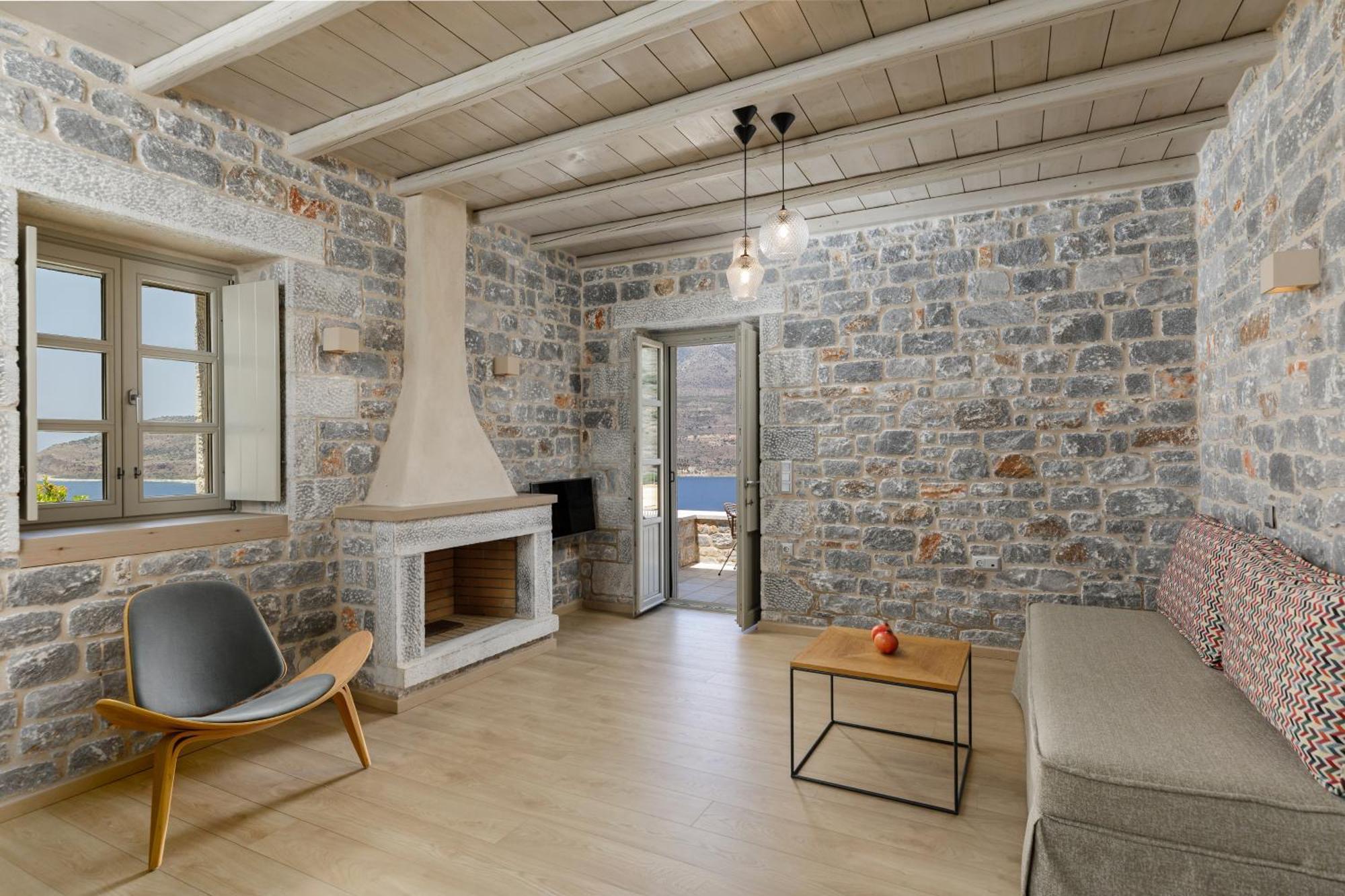 Trapela Limeni Luxury Suites Exteriér fotografie