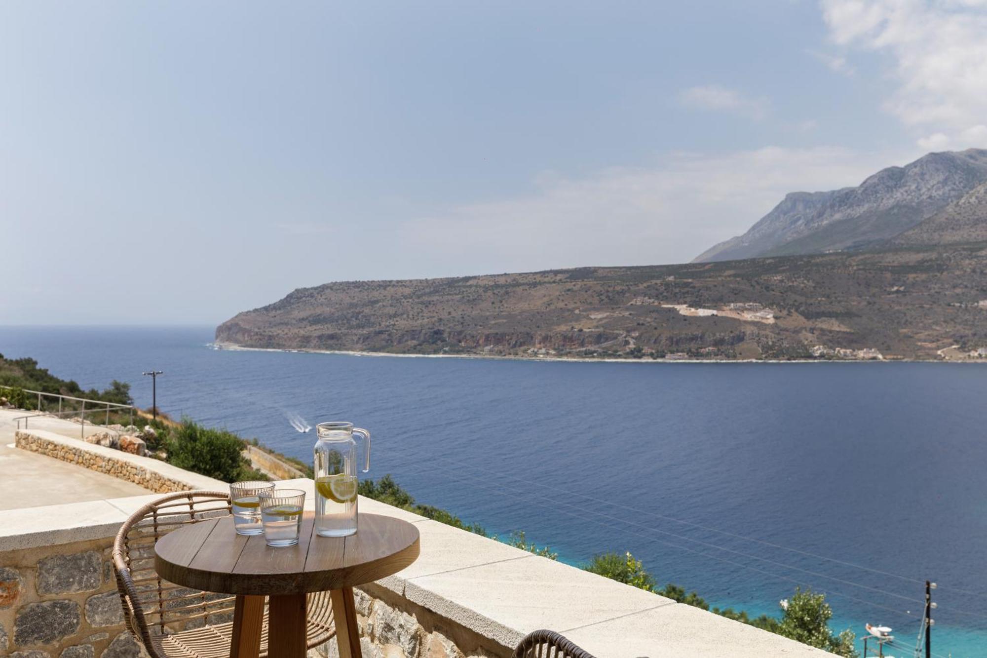 Trapela Limeni Luxury Suites Pokoj fotografie